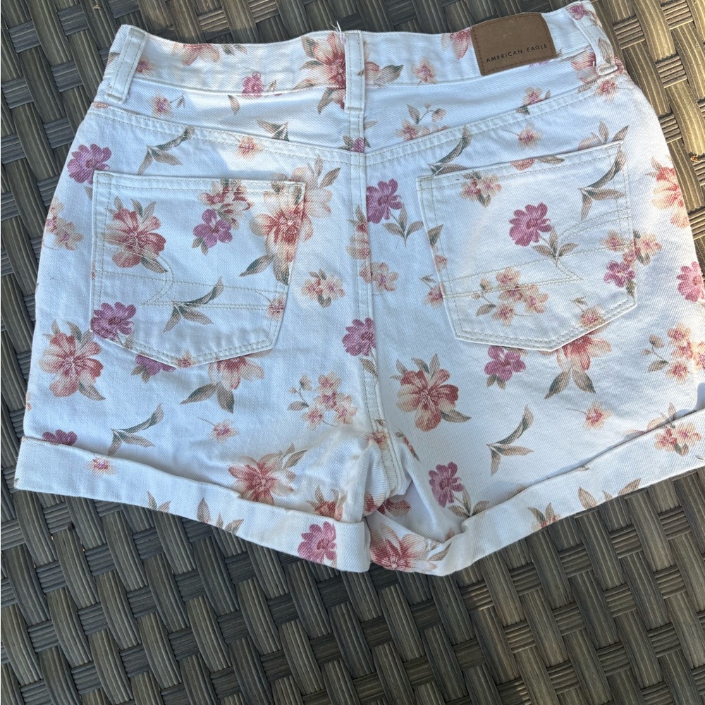 American Eagle Outfitters White Floral Jean Shorts - Pink Floral - Picture 3 of 4
